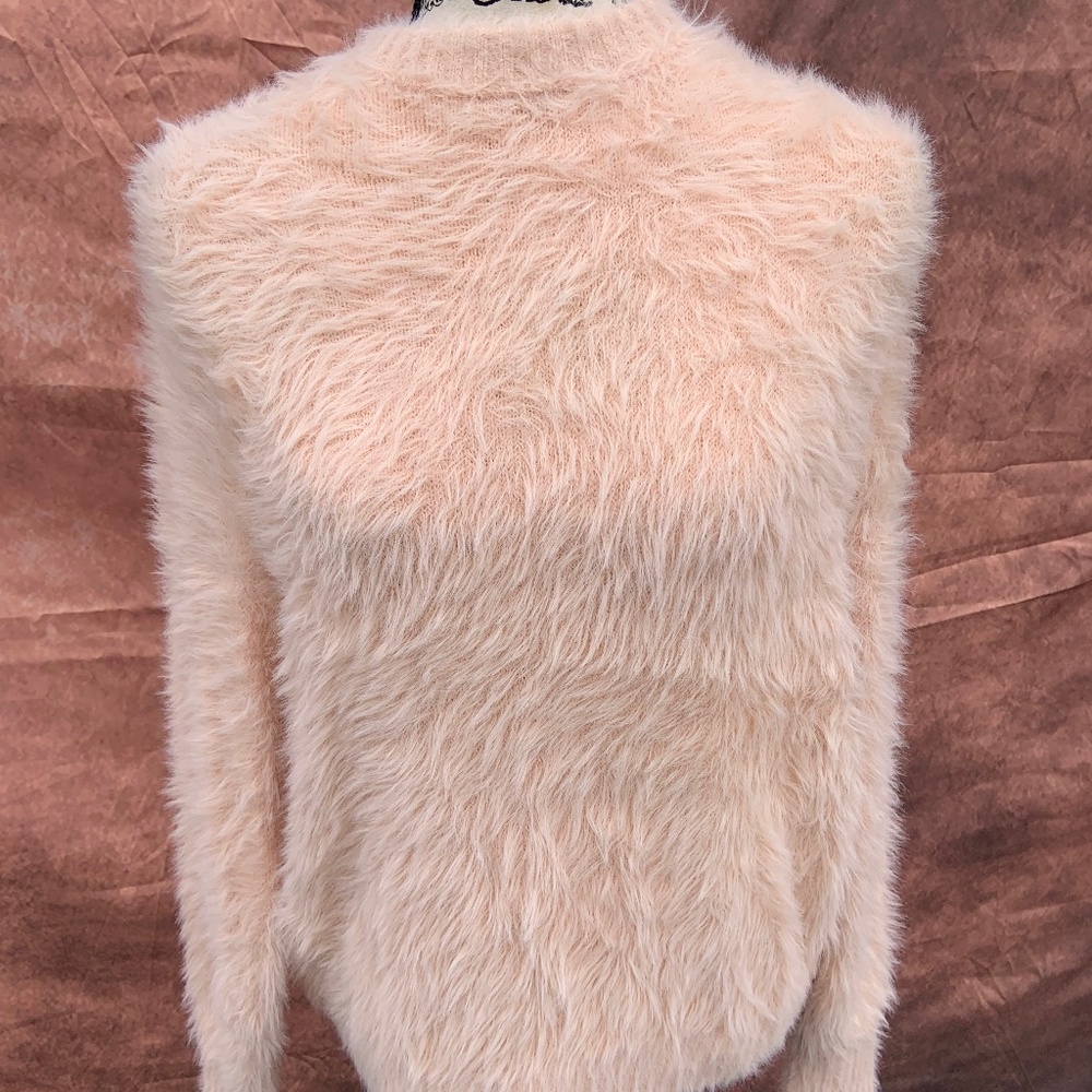Peach Fuzzy Eyelash Knit Sweater – Cozy Soft Pullover